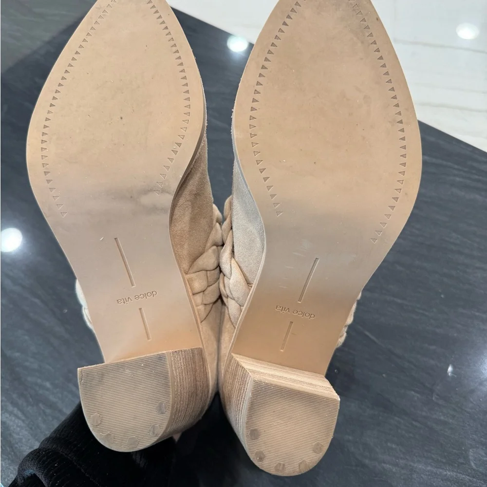 Dolce Vita suede mule. Size 7.5. - Picture 6 of 7
